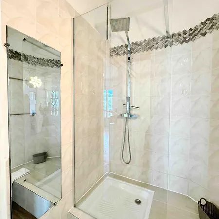 Le Mediterranee - 4 Pers - 200 M Des Plages Apartment